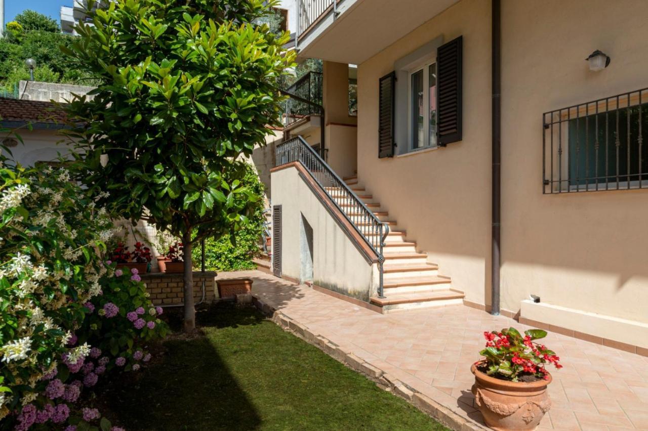 Casa Rubini Apartment Teramo Ngoại thất bức ảnh